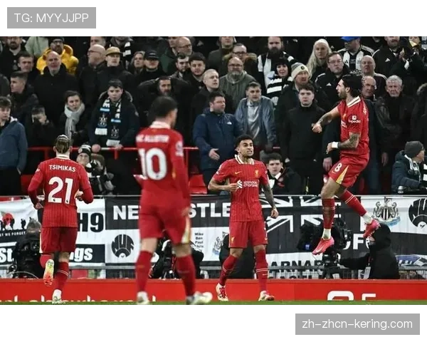 阿森纳坐收渔利,领先优势扩至7分 阿森纳坐收渔利,领先优势扩至7分